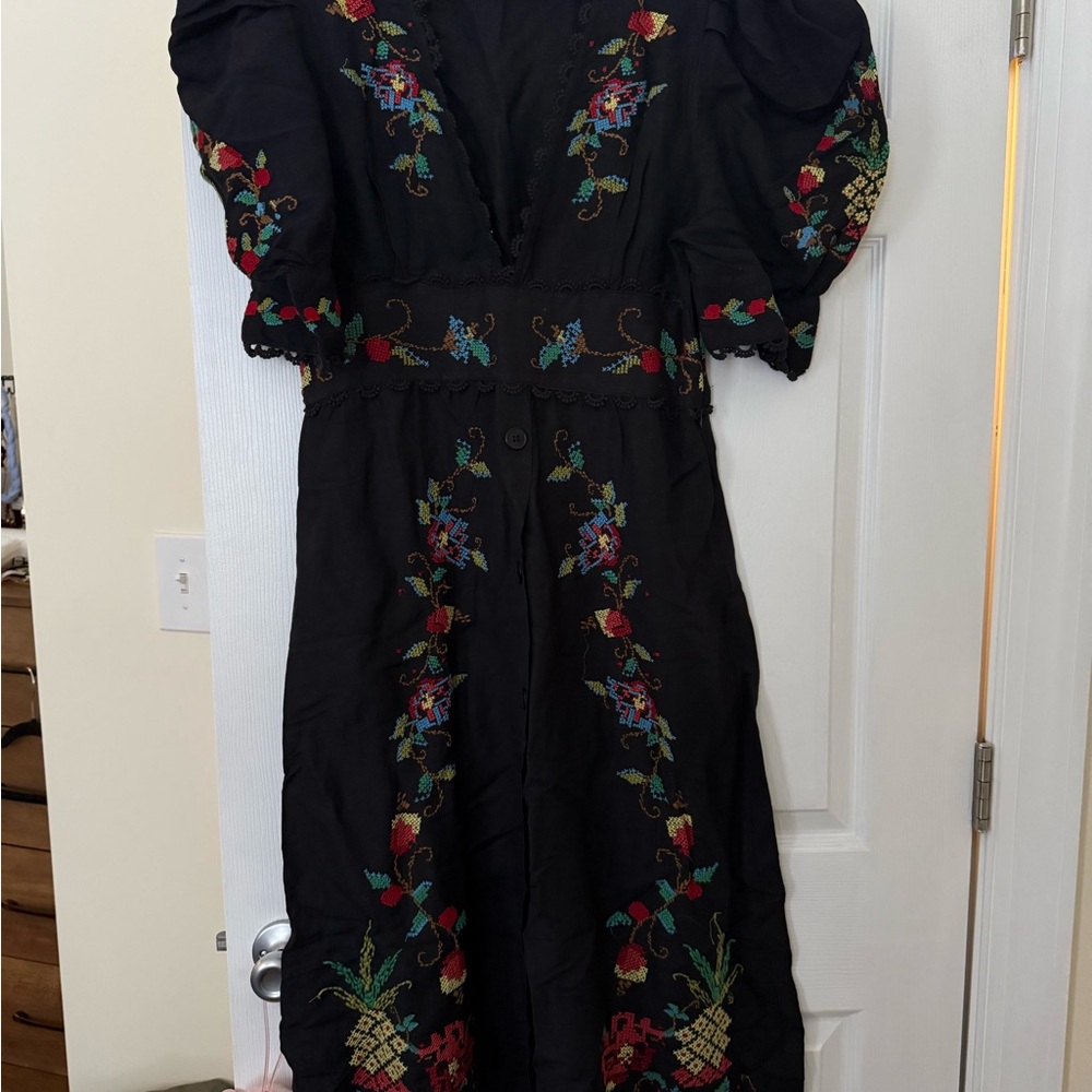FARM Rio Embroidered Black Midi Dress - Picture 2 of 4